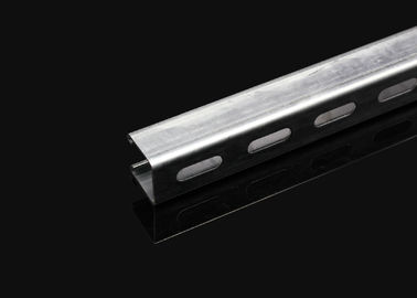 Canal de estribo de aço com ranhuras de engarrafamento a quente com condutos de suporte ULTo 41X 41MM