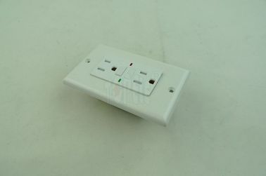 Receptores comerciais duplex GFCI resistentes a adulterações de 125 V com luz indicadora LED