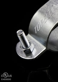 Grampos de tubos de aço galvanizados / correias de suportes de aço inoxidável para condutores EMT montados