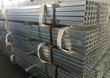 Calor de imersão Glavanized aço Slotted Unistrut Canal para suportar condutas