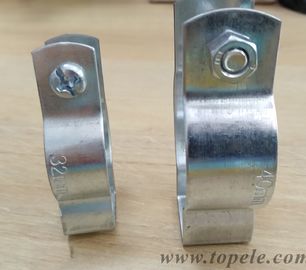 Suporte de tubos galvanizado BS4568 GI Conduit Hanger para contração elétrica