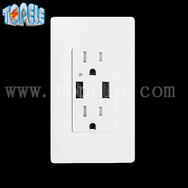 Uma tomada USB branca, uma tomada USB elétrica 4 portas USB com 2 placas de parede